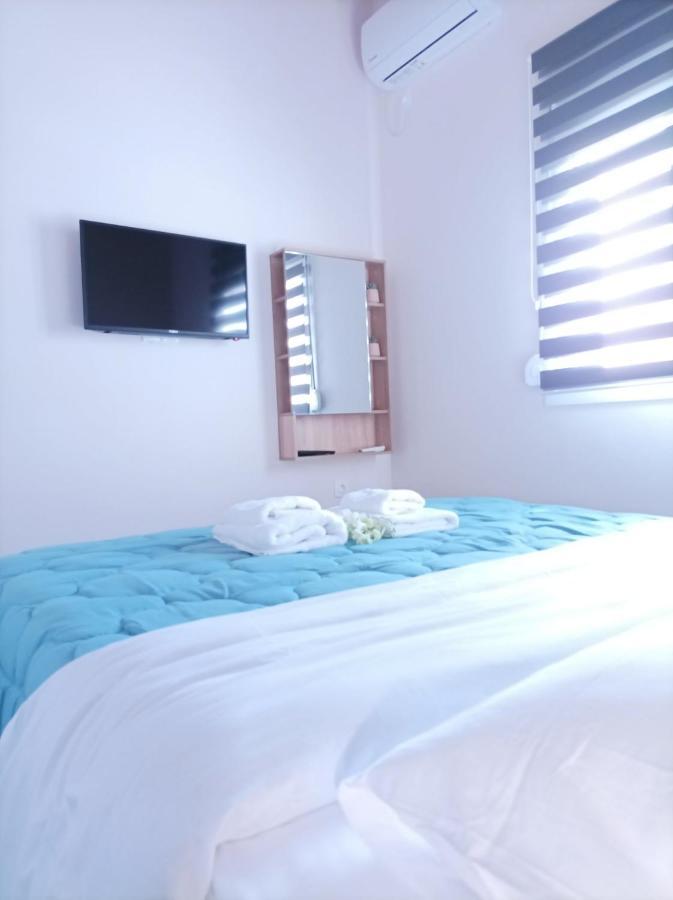 V&E'S Apartments Pigadhia  외부 사진