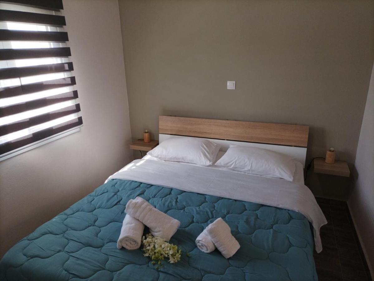 V&E'S Apartments Pigadhia  외부 사진