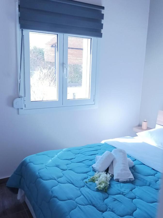 V&E'S Apartments Pigadhia  외부 사진