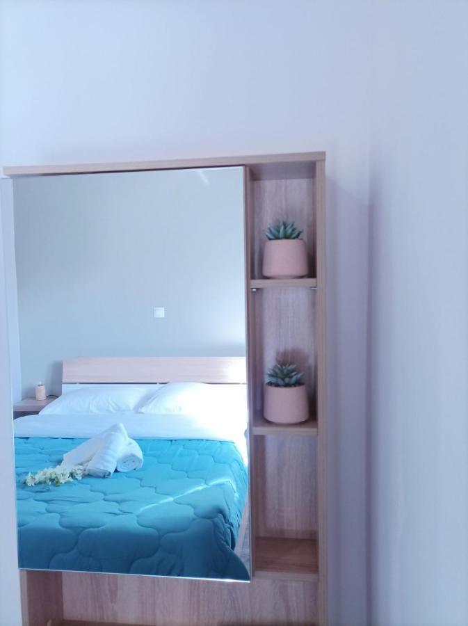 V&E'S Apartments Pigadhia  외부 사진